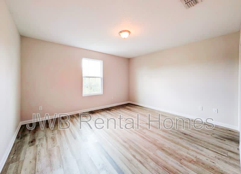 8474 McGirts Village Ln – photo 5