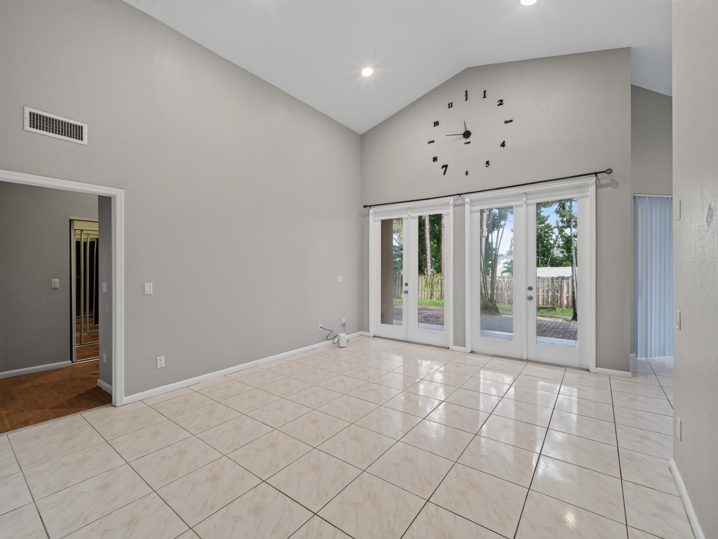 4059 SW Kamsler Street – photo 5