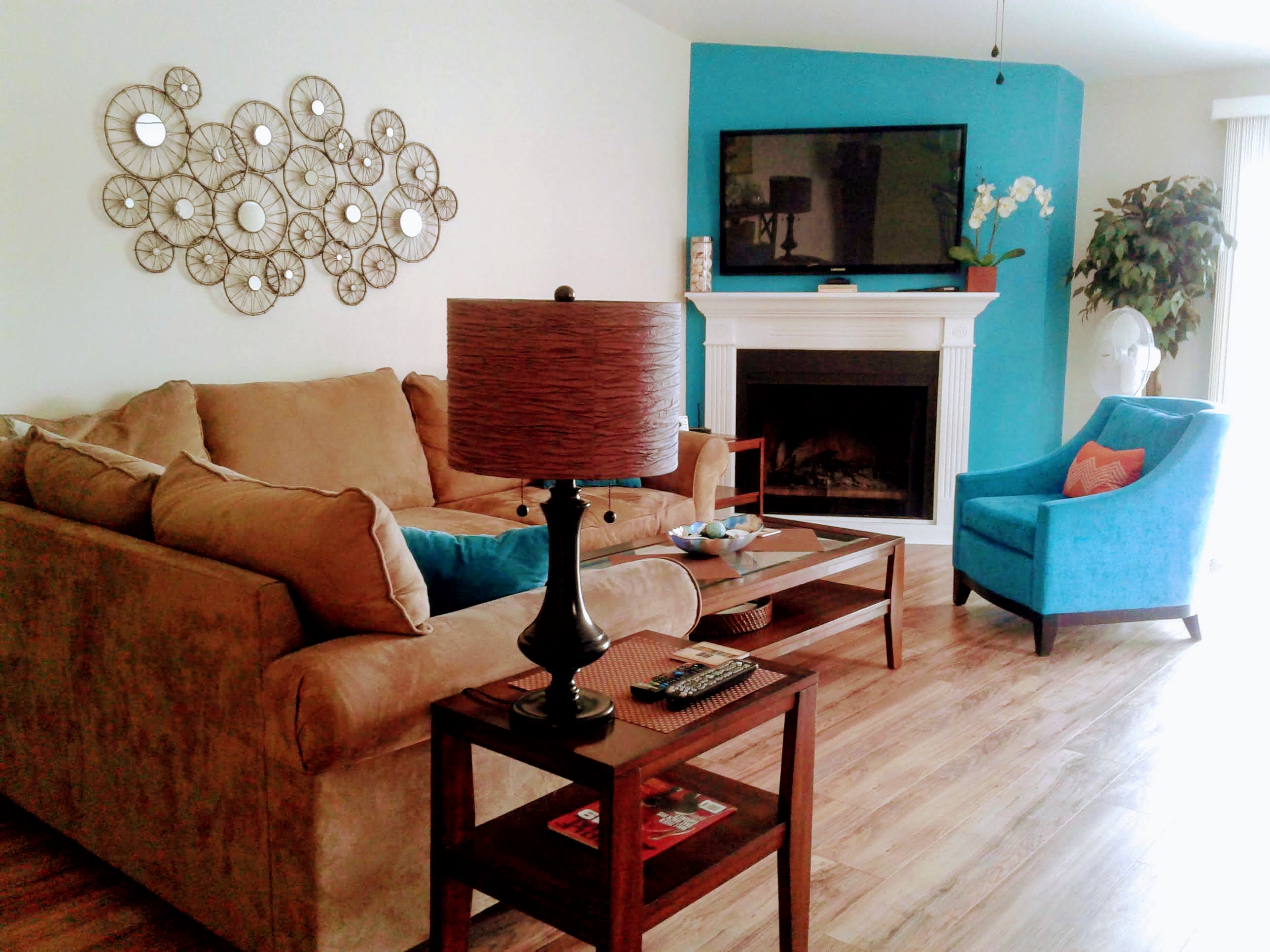 742 Arthurs Ct – photo 2