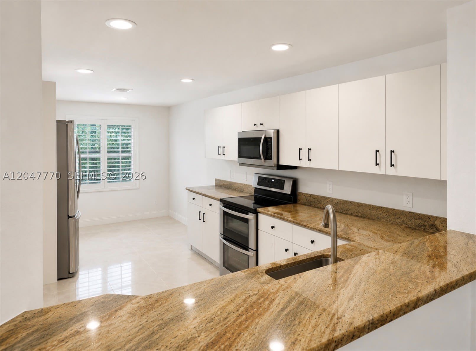 1674 Orion Ln – photo 4