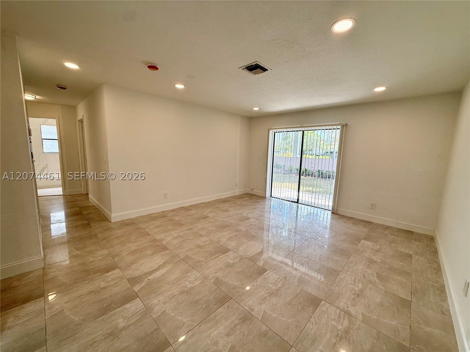 3700 NW 116th Ter – photo 4