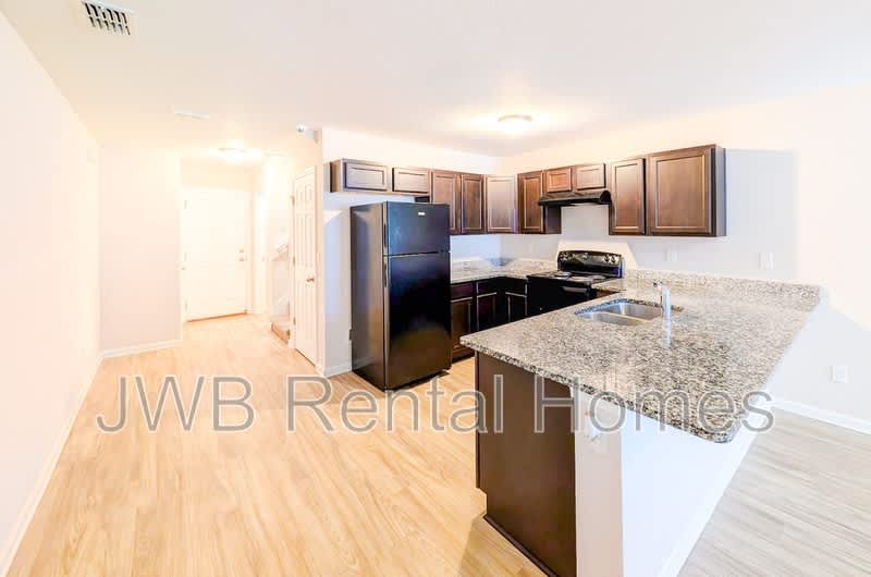 8511 Mcgirts Village Ln – photo 2