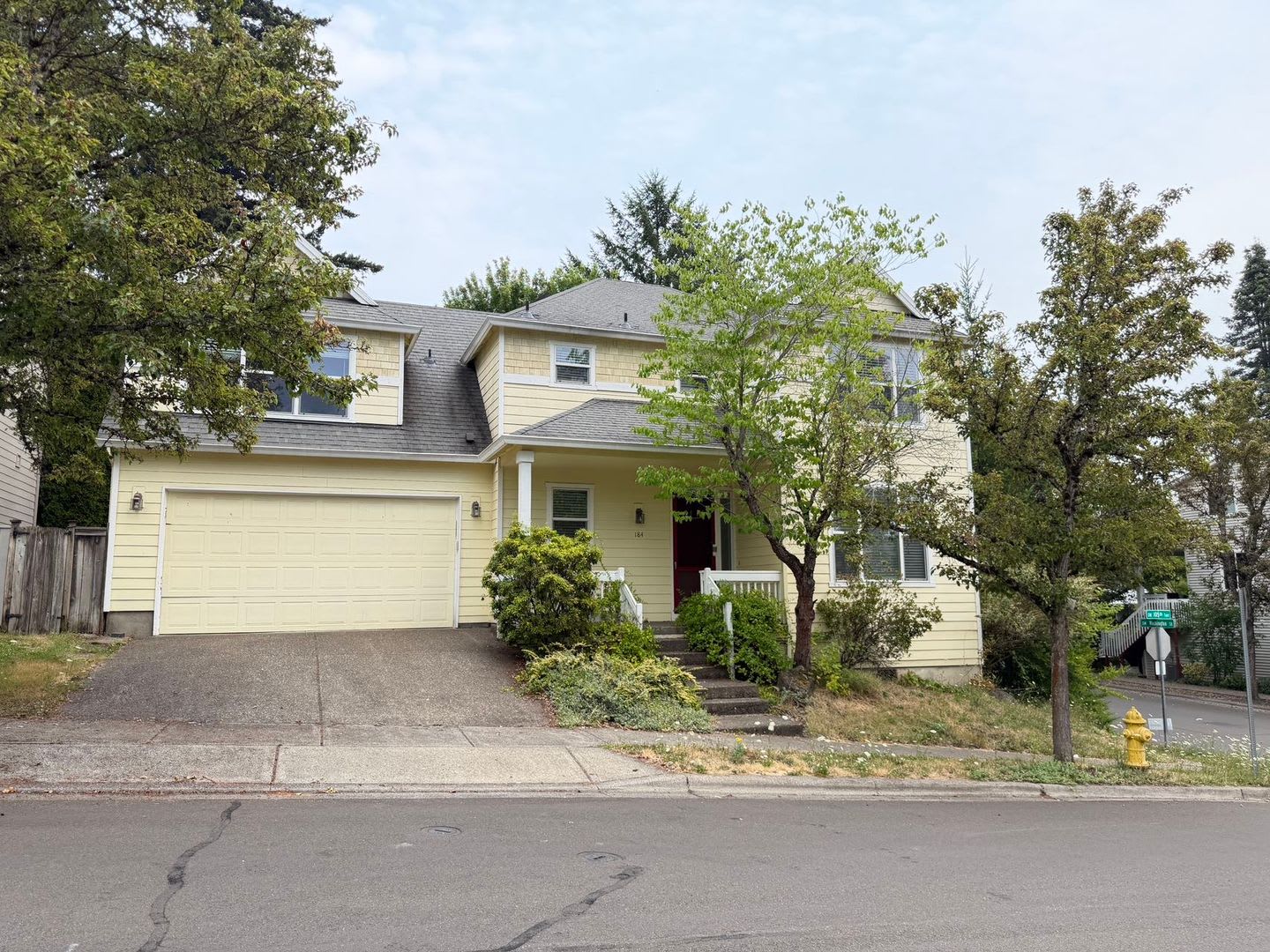single house – photo 1