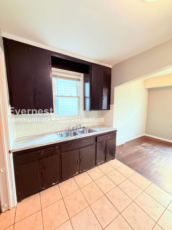 8270 Trinity Street – photo 4