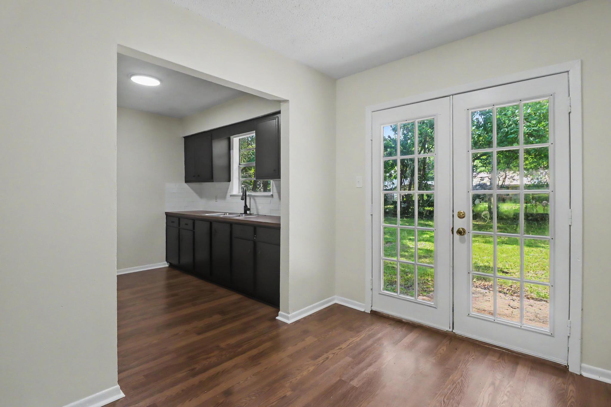 4136 Mimosa Drive – photo 5