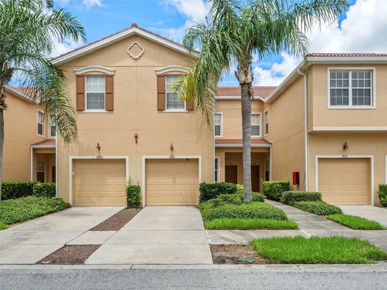 3831 PARKRIDGE Circle – photo 1