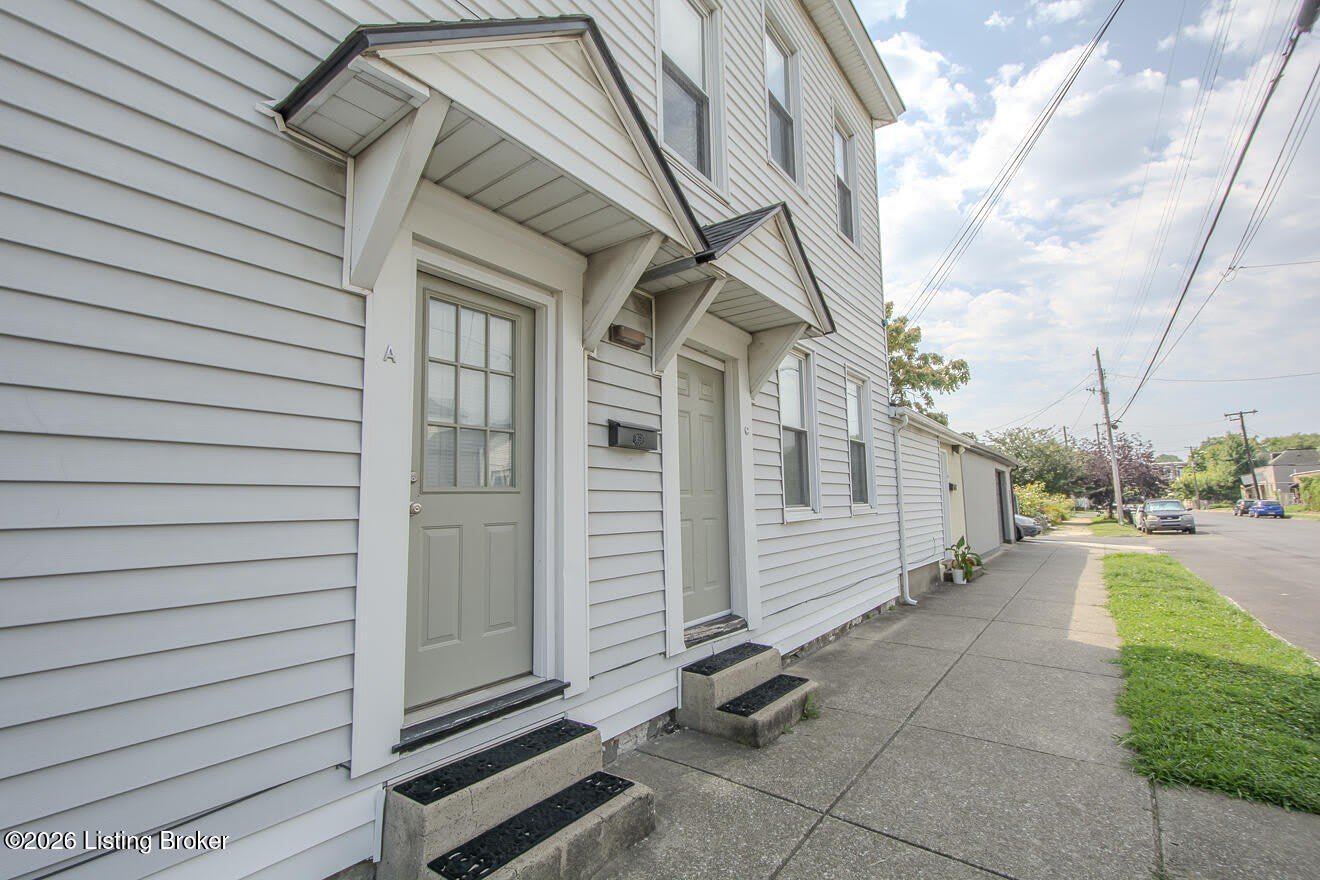 1000 E Caldwell St – photo 5