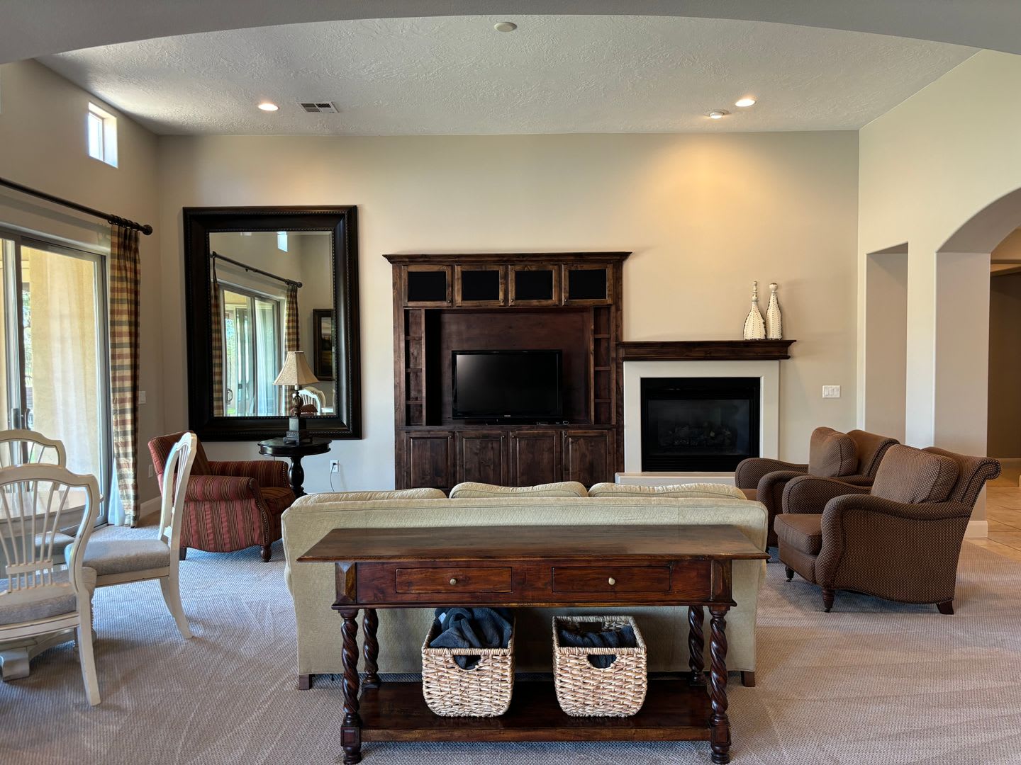 Short term lease! Coral Canyon on Golf Course with POOL- FURNISHED & PARTIALLY FURISNHED OPTION – photo 5