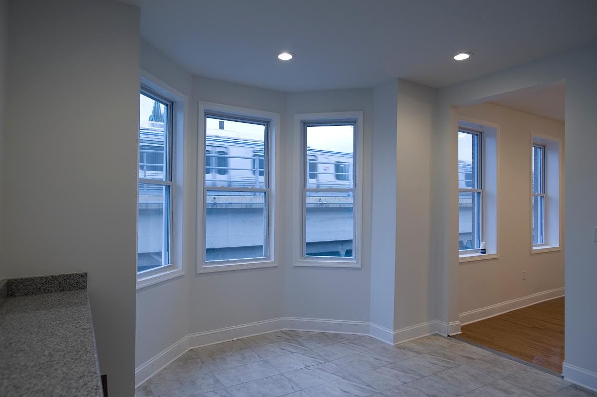 2633 Kensington Avenue – photo 3
