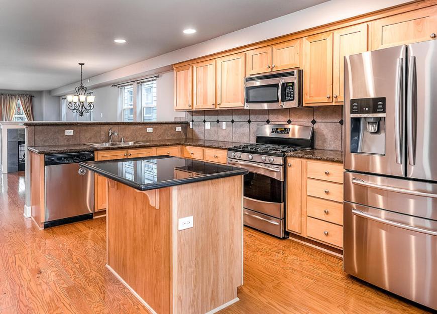 2612 SW Myrtle St – photo 2