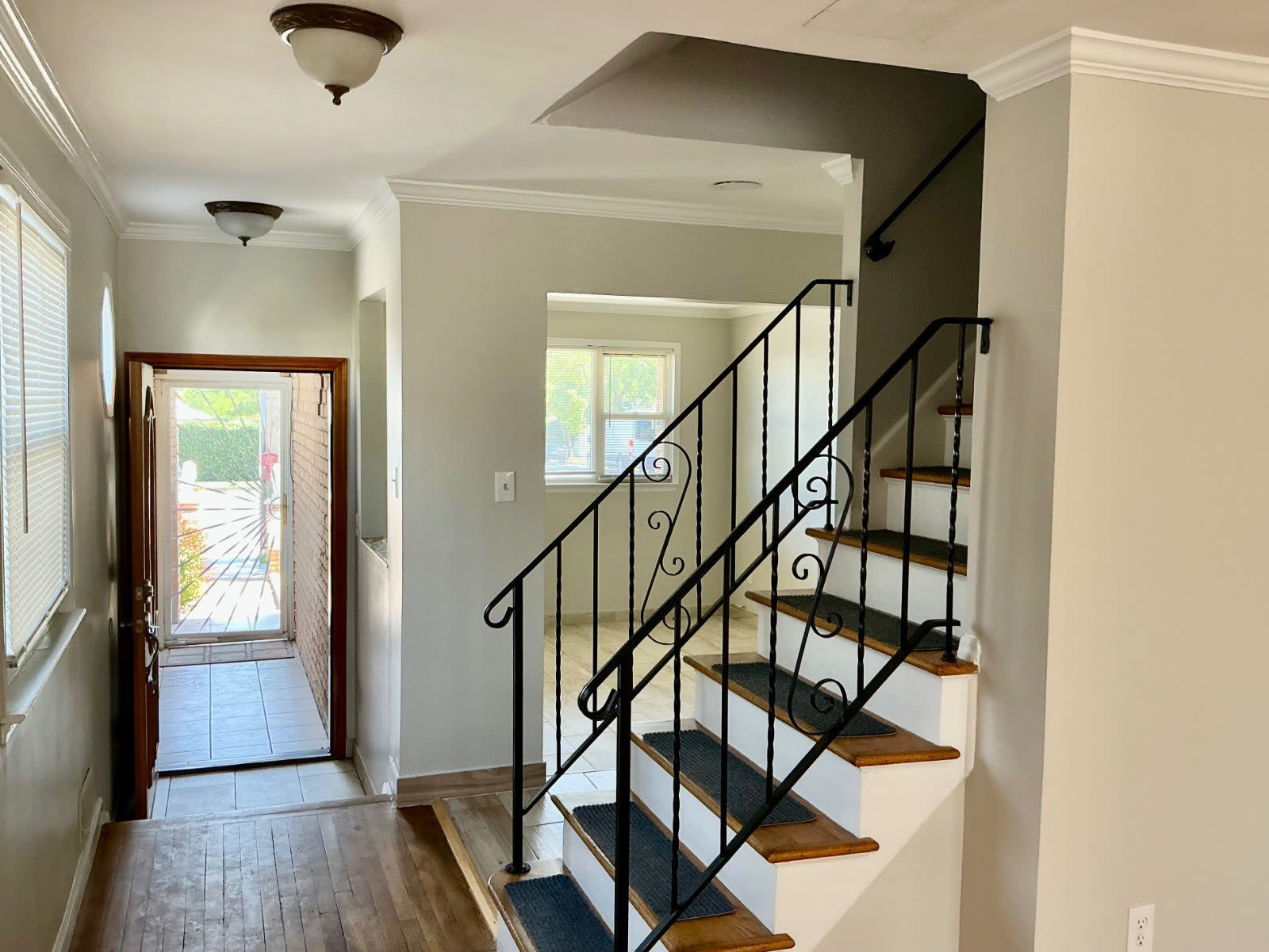300 Jefferson Ave – photo 4