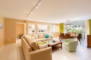 110 Half Moon Circle – photo 1