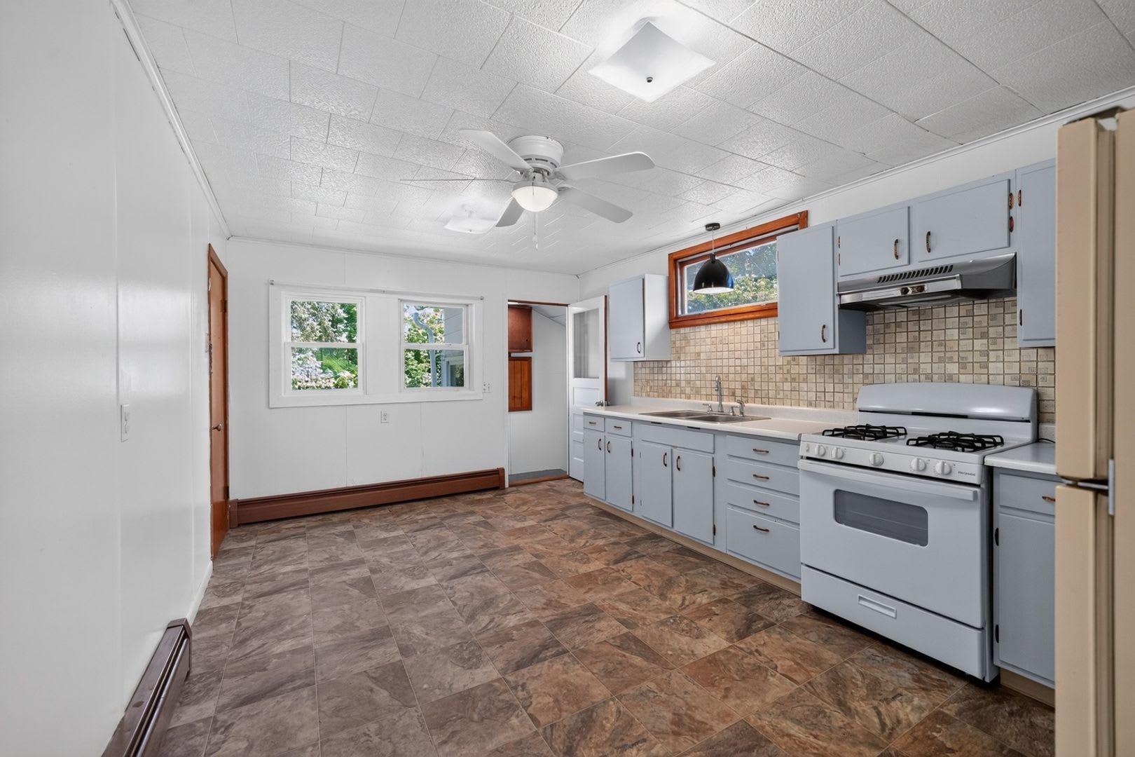 Charming 2BR House in Hornell – photo 3