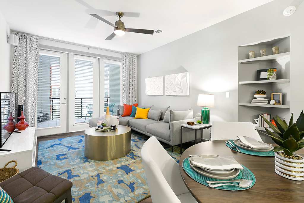 Groves South Lamar Apartments – photo 3