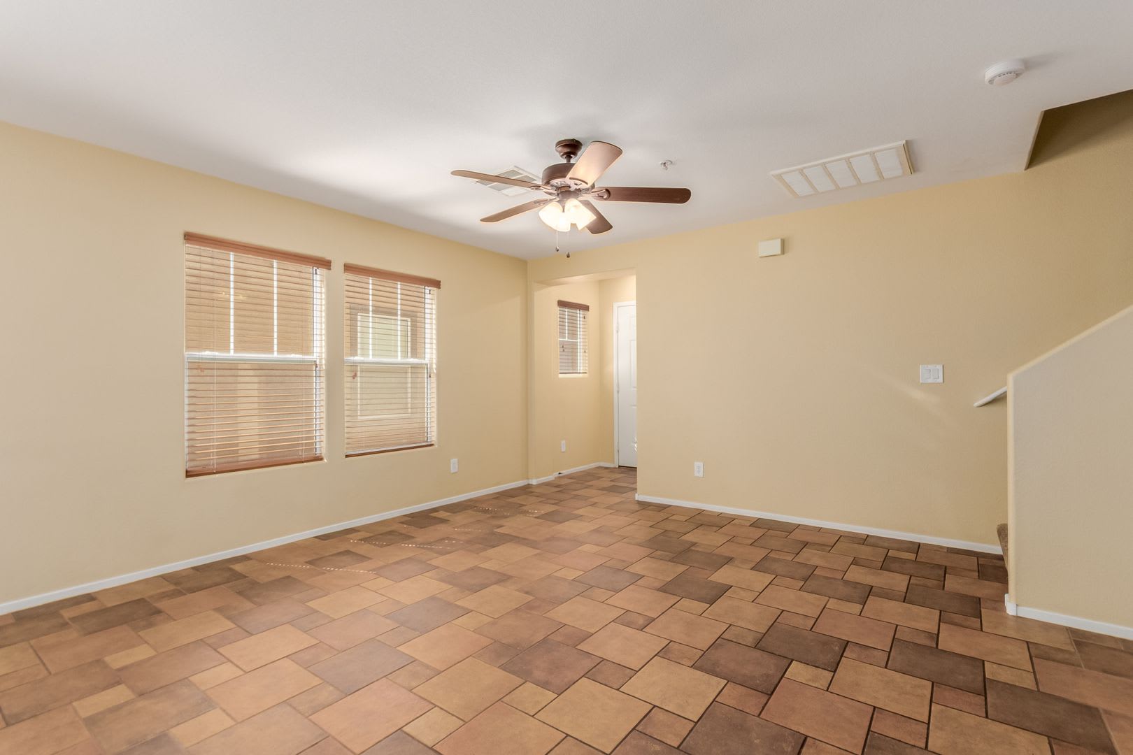 Gated 3 bedroom home in Paradise Hills Henderson – photo 4