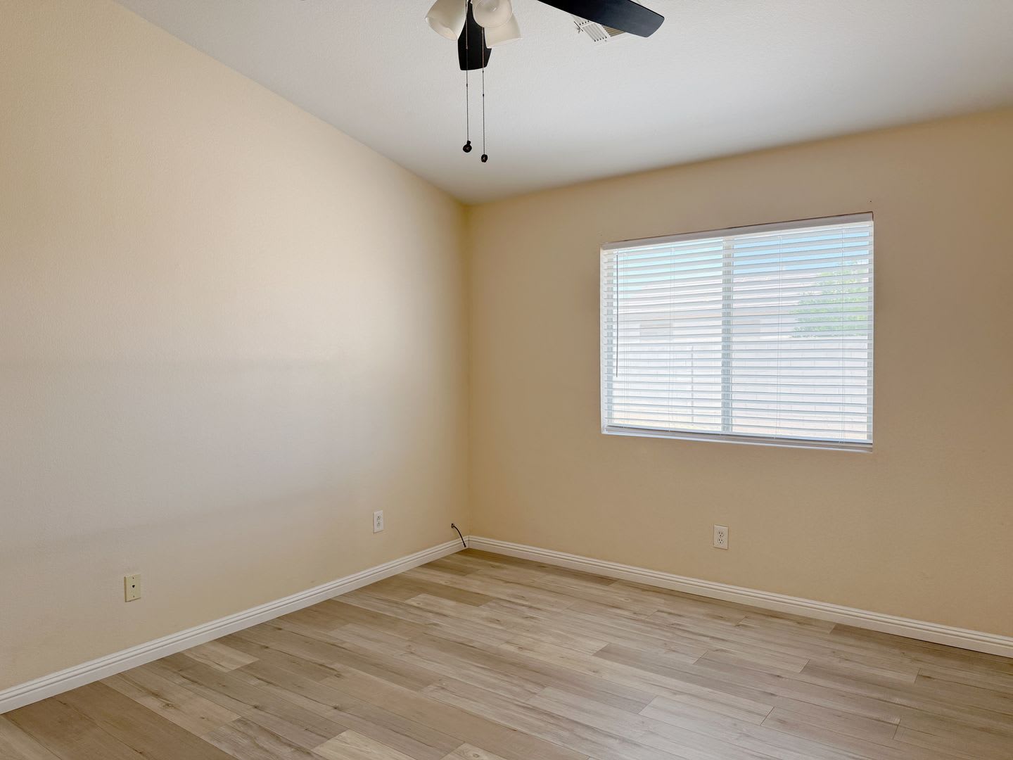 3320 Park Town Street (North Las Vegas) – photo 2