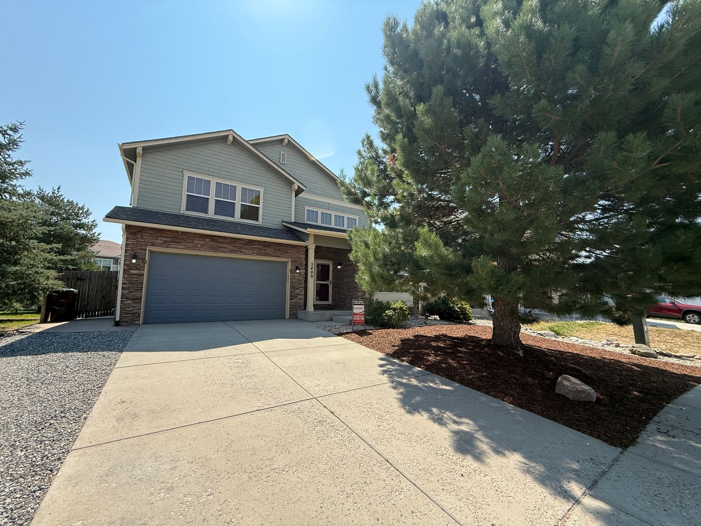 Spacious 5-Bedroom Home Near Peterson & Schriever Space Force Bases!!! – photo 2