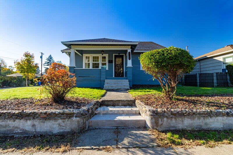 3100 H St – photo 2