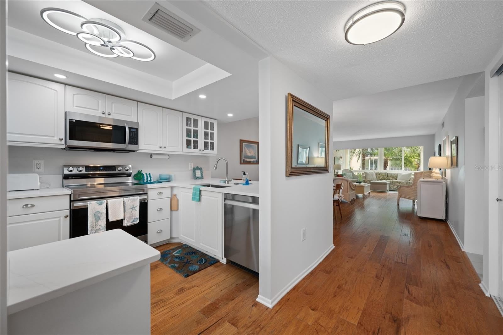 121 Island Way – photo 3