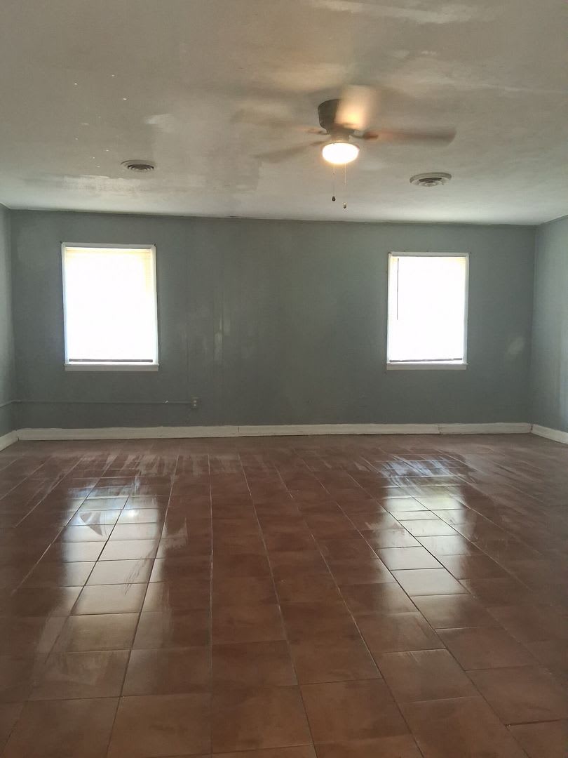 4Bedroom, 2Bath Home – photo 3