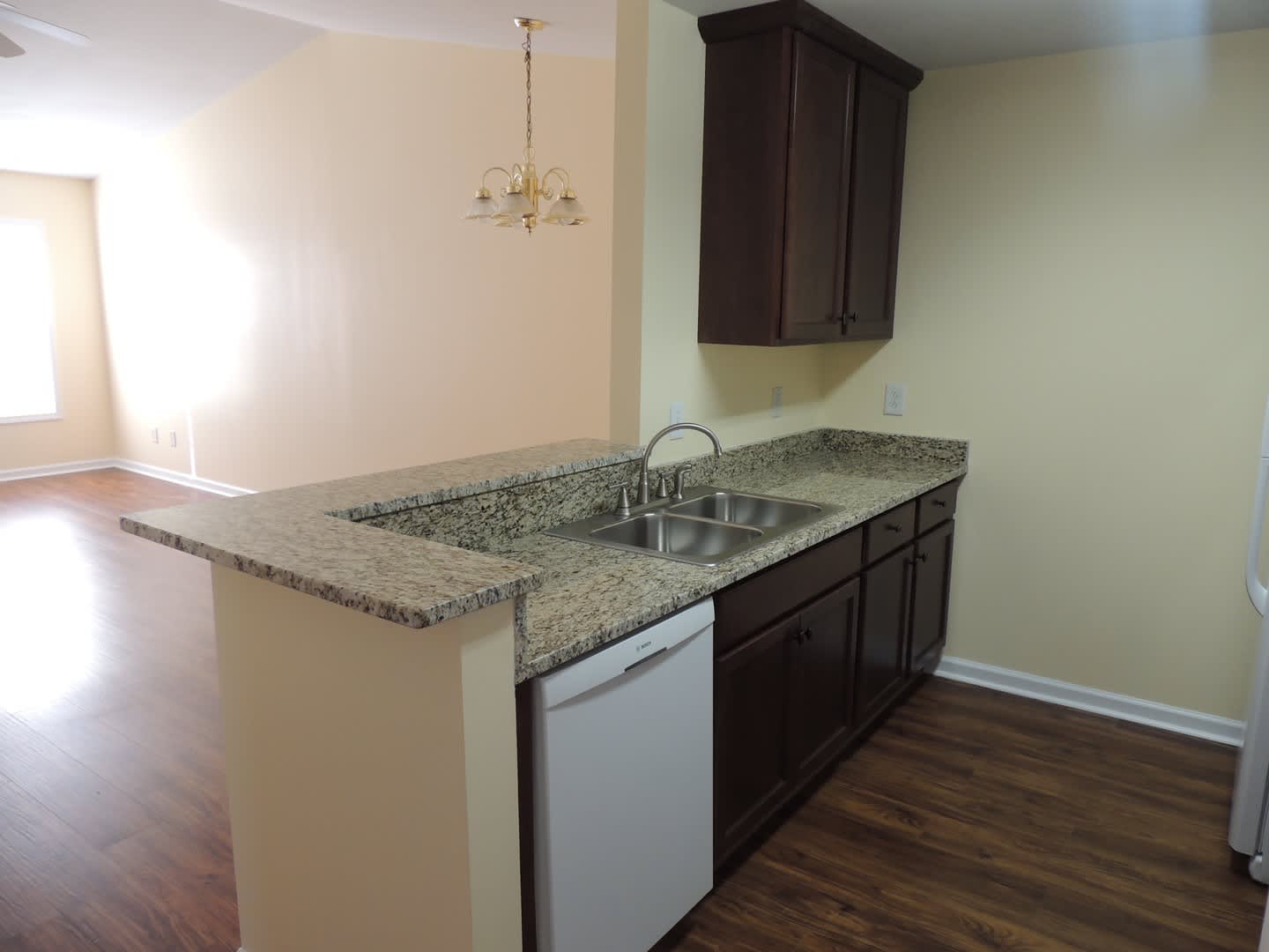 Modern Duplex On a Corner Lot – photo 4