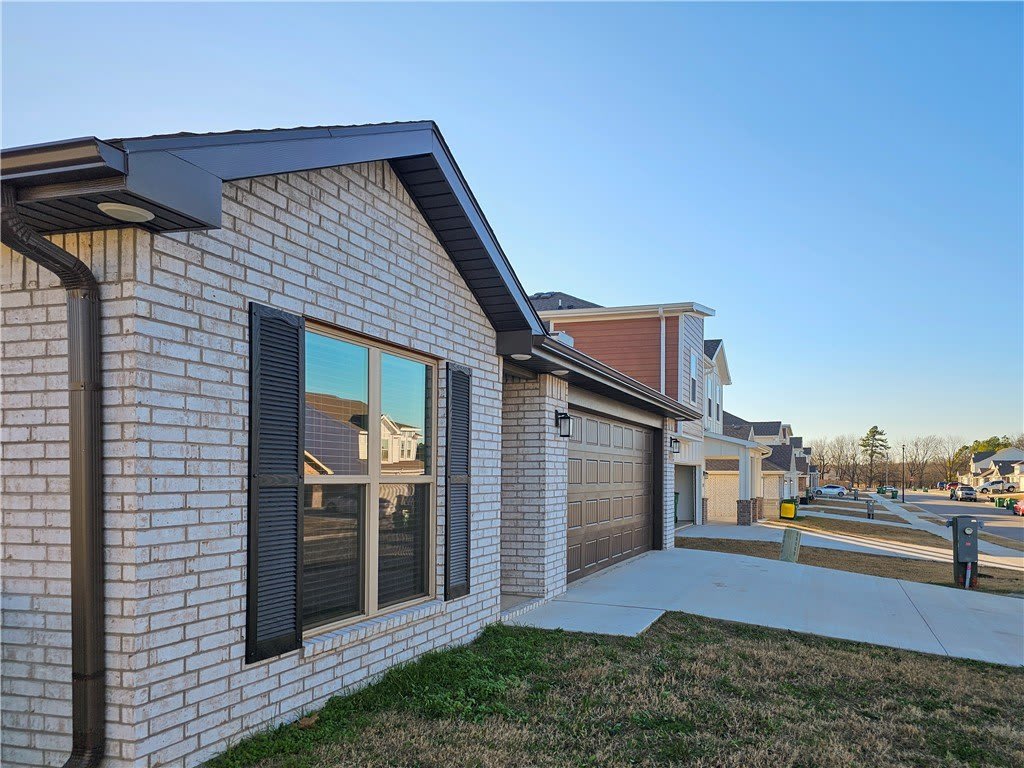 2091 Bluebonnet Lane – photo 4