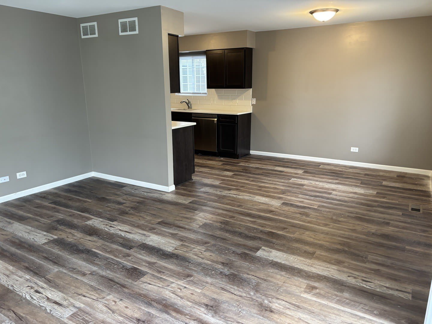 501 Lowell Drive – photo 3