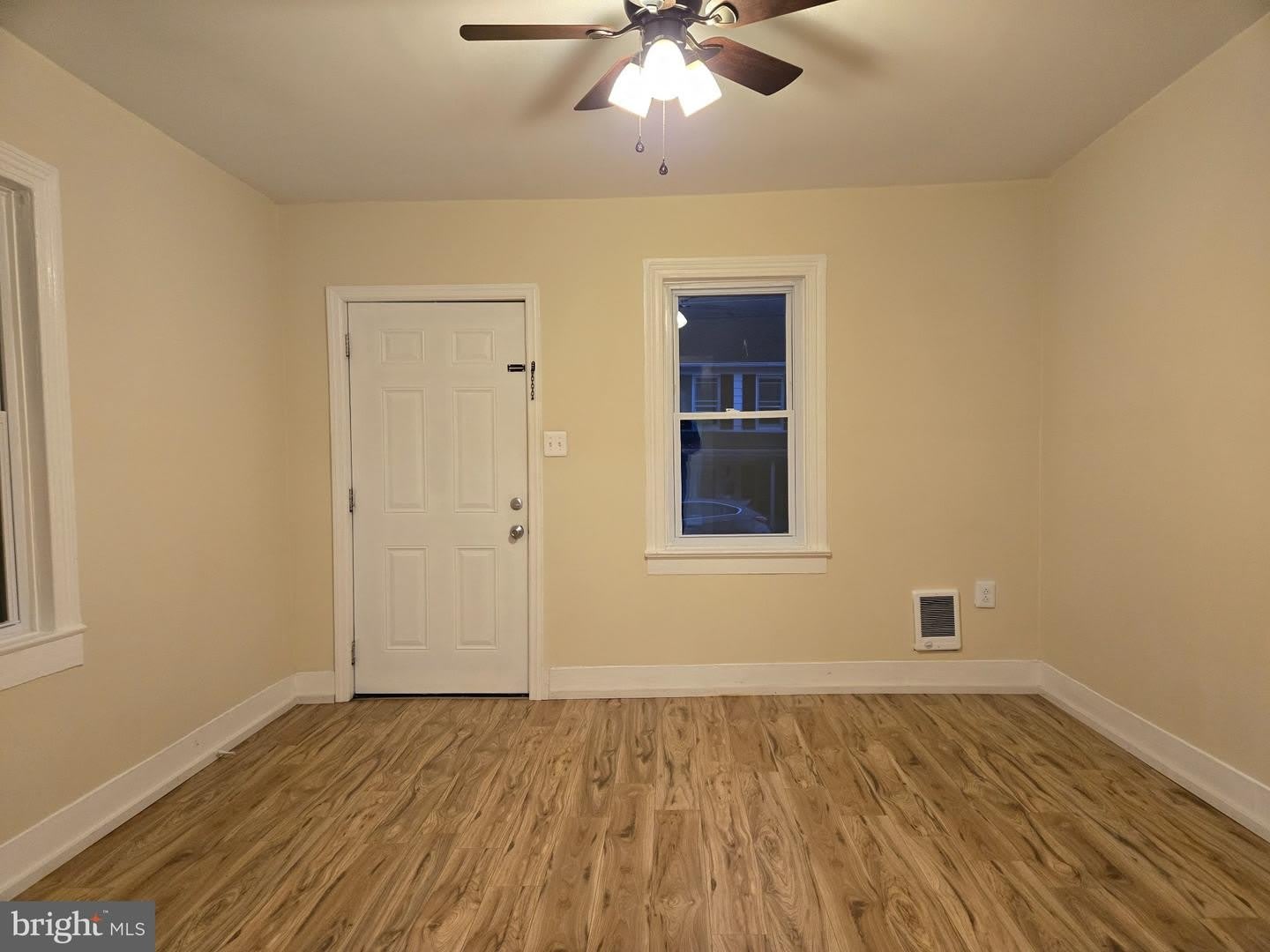 26 E PALL MALL ST – photo 2