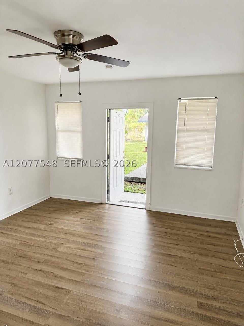 26615 SW 137th Ave – photo 2