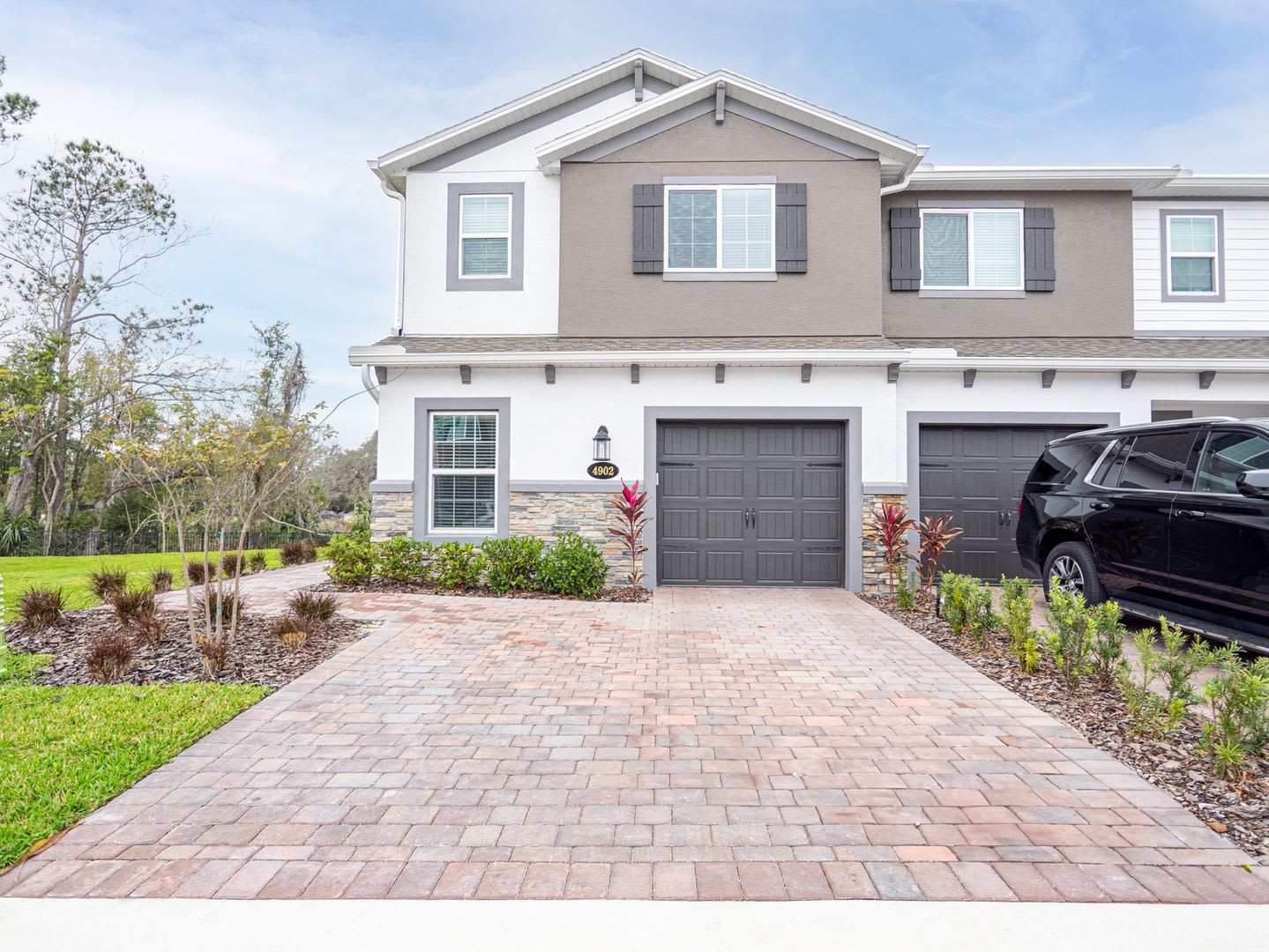 Spacious 4BR/3 Baths Townhome in Oviedo – photo 4