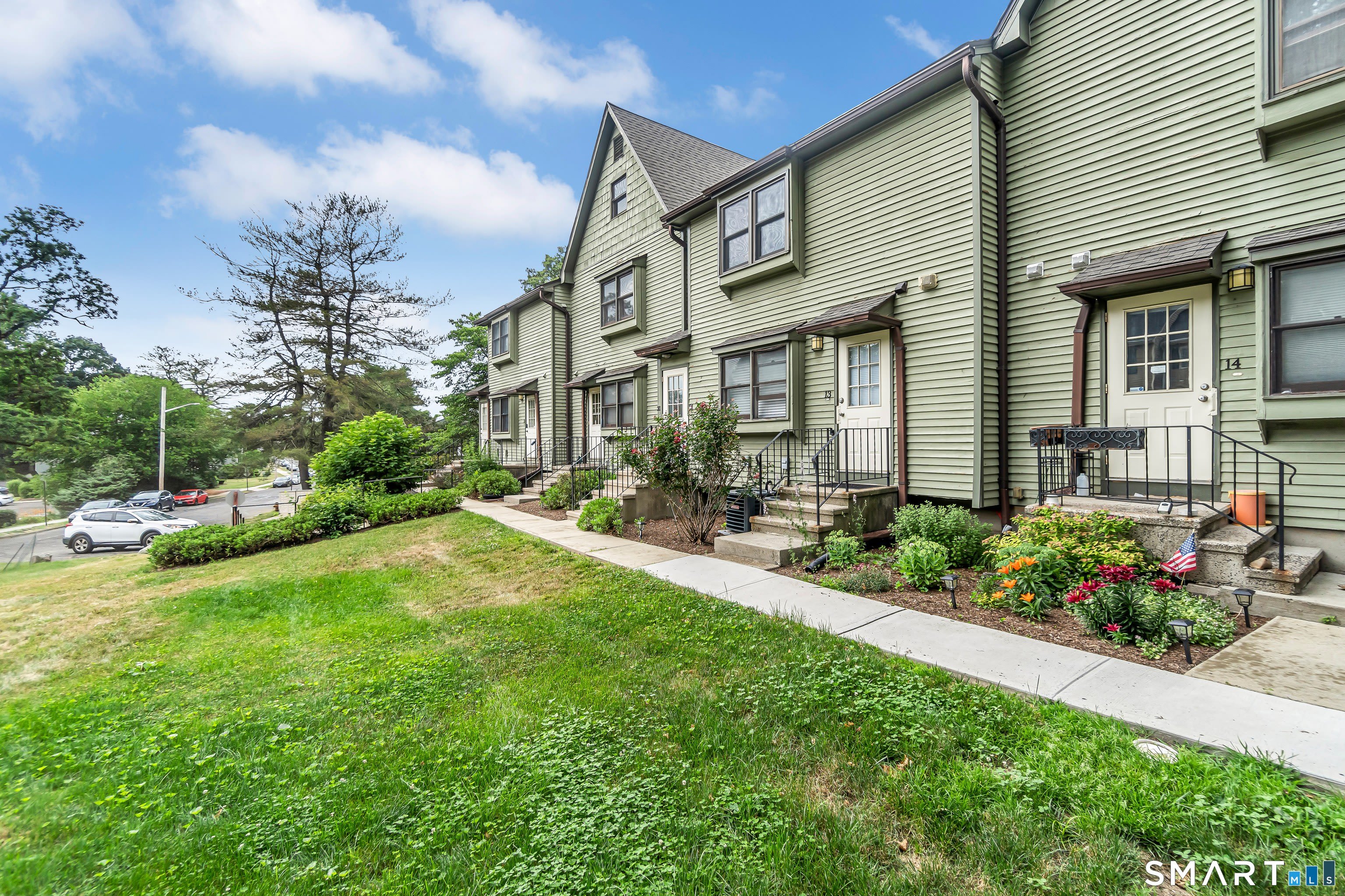 462 Glendale Avenue – photo 4