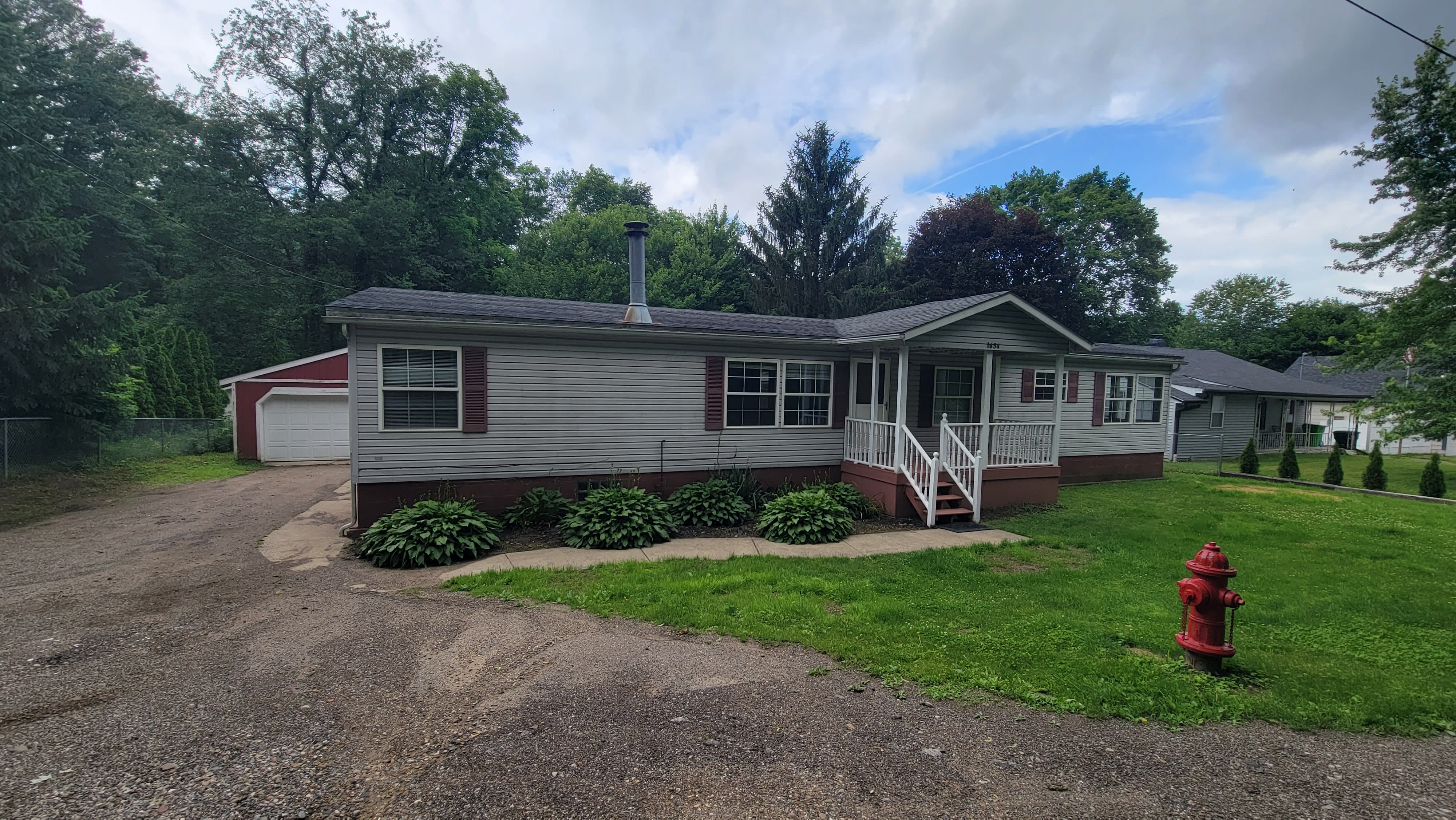 1634 Hilda St – photo 2