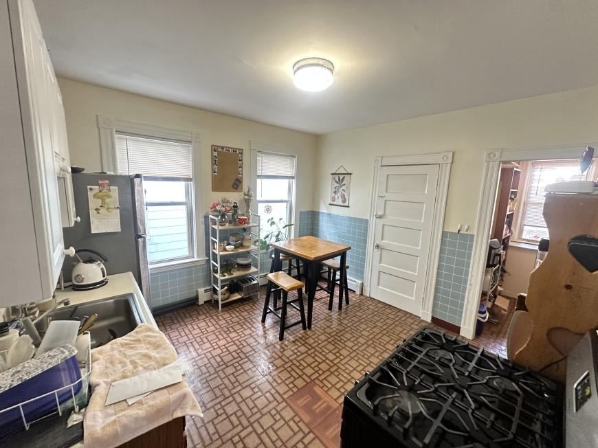 23 Harold St. – photo 4