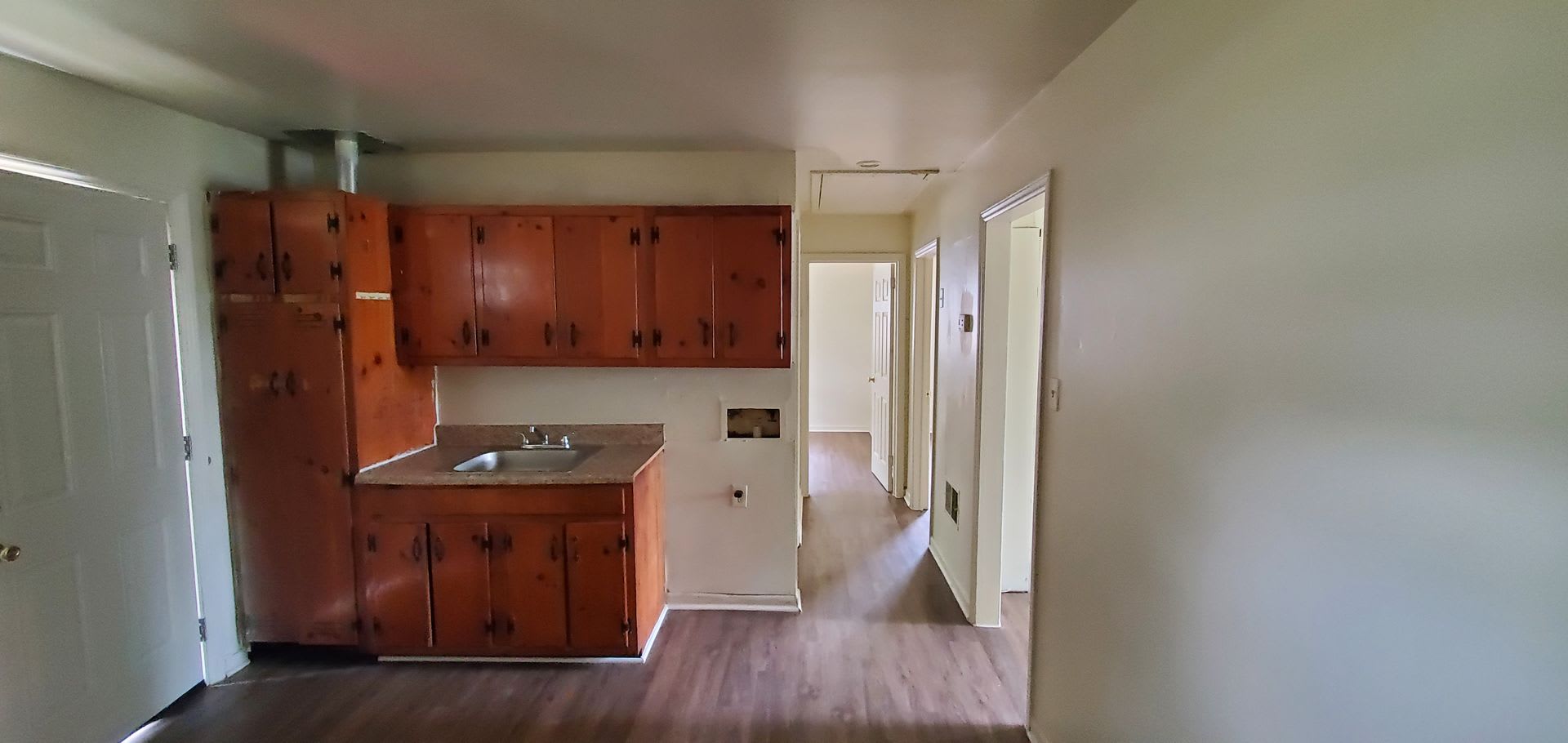 2 Bedroom 1 Bathroom Duplex – photo 2