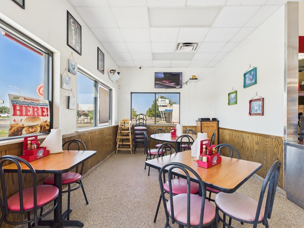 1700 W Dickinson Blvd – photo 4