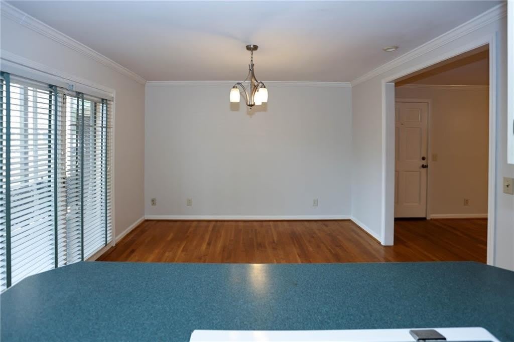 115 Biscayne Drive NW – photo 4