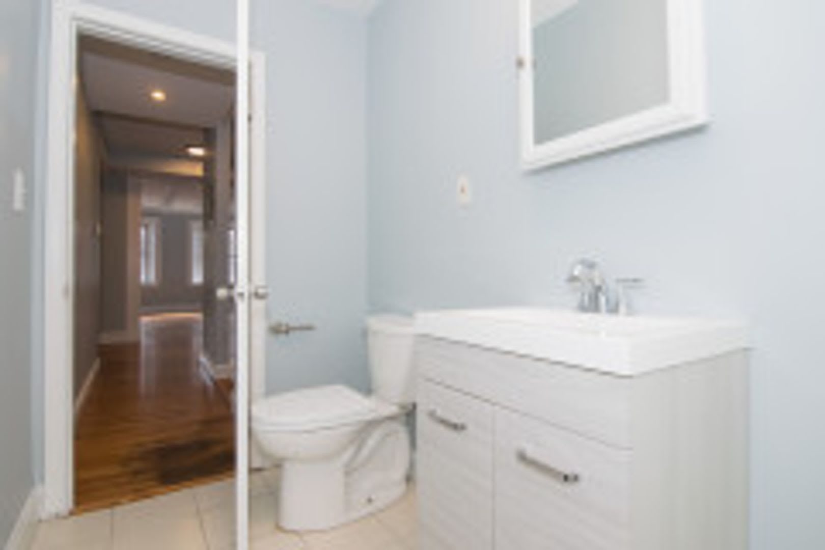 Allston 4 bed 1.5 bath apartment – photo 2