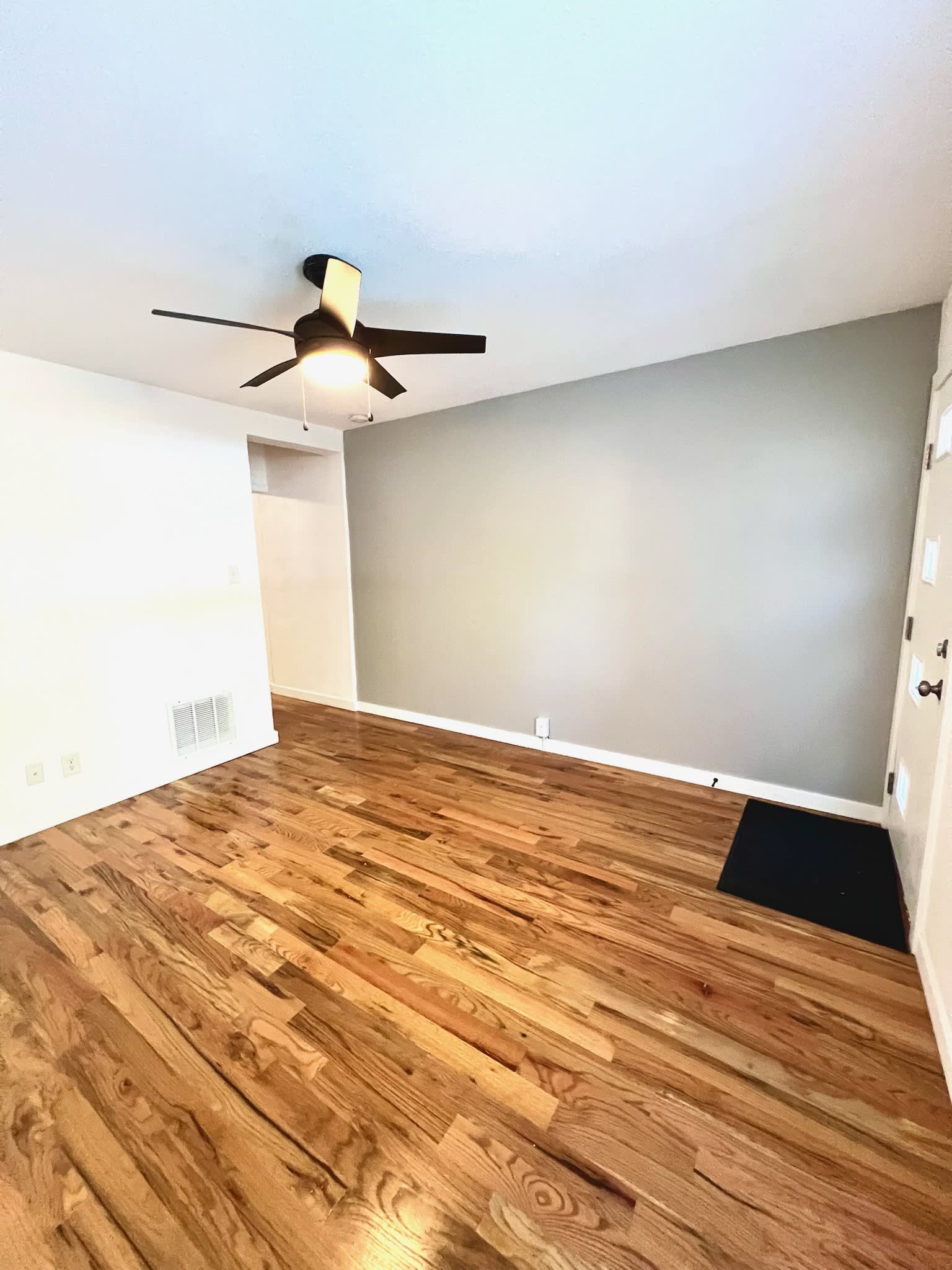 1726 East 36th Avenue – photo 4