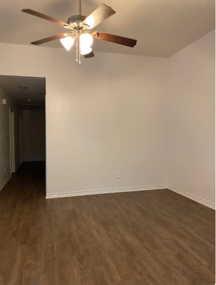 3718 Oldenburg Ln – photo 2