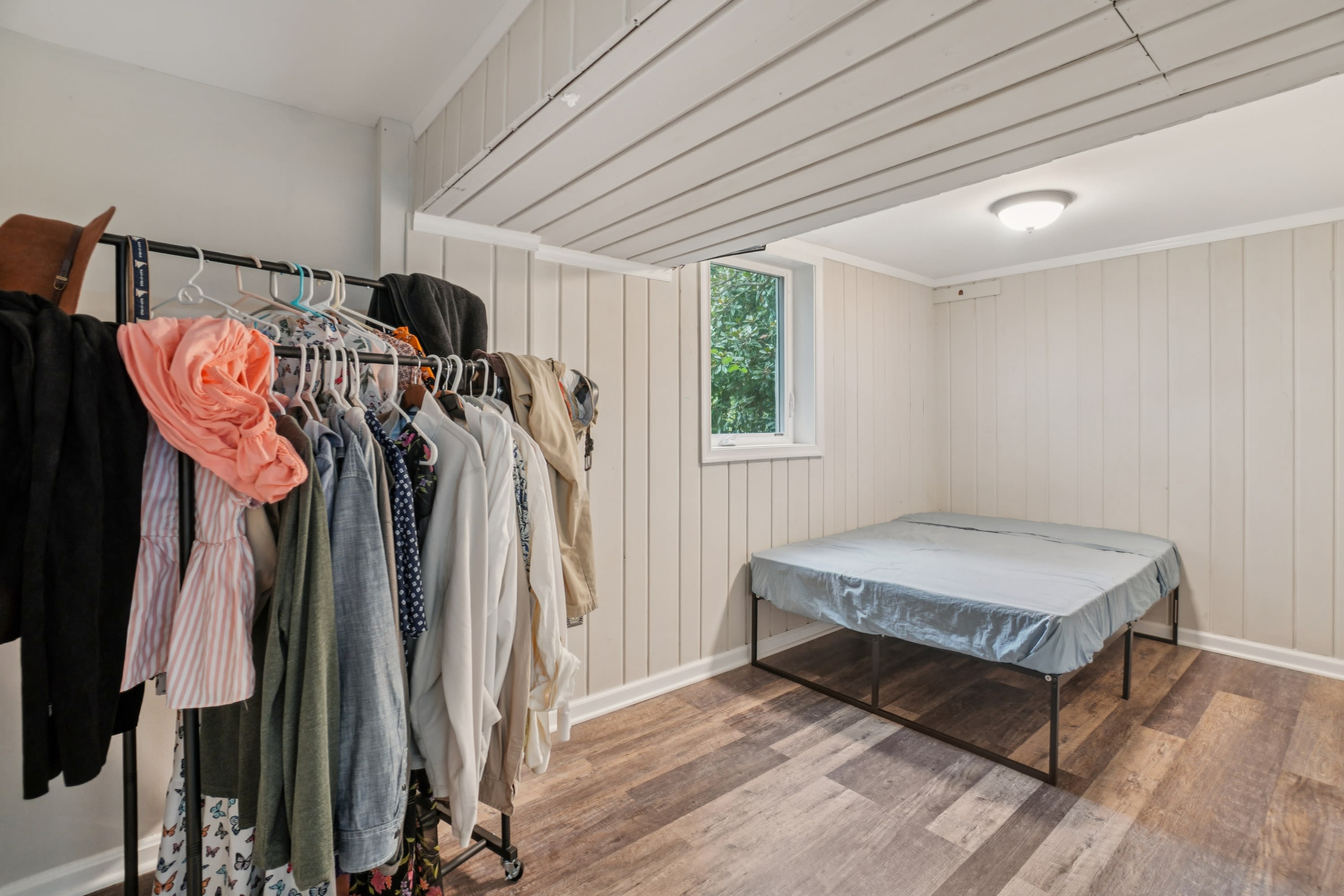 8312 Potomac Avenue – photo 3