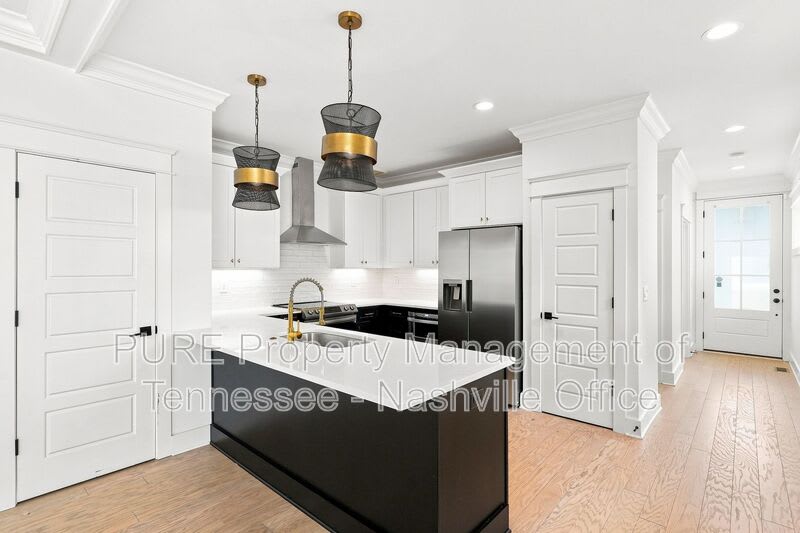 2728 Herman ST – photo 5