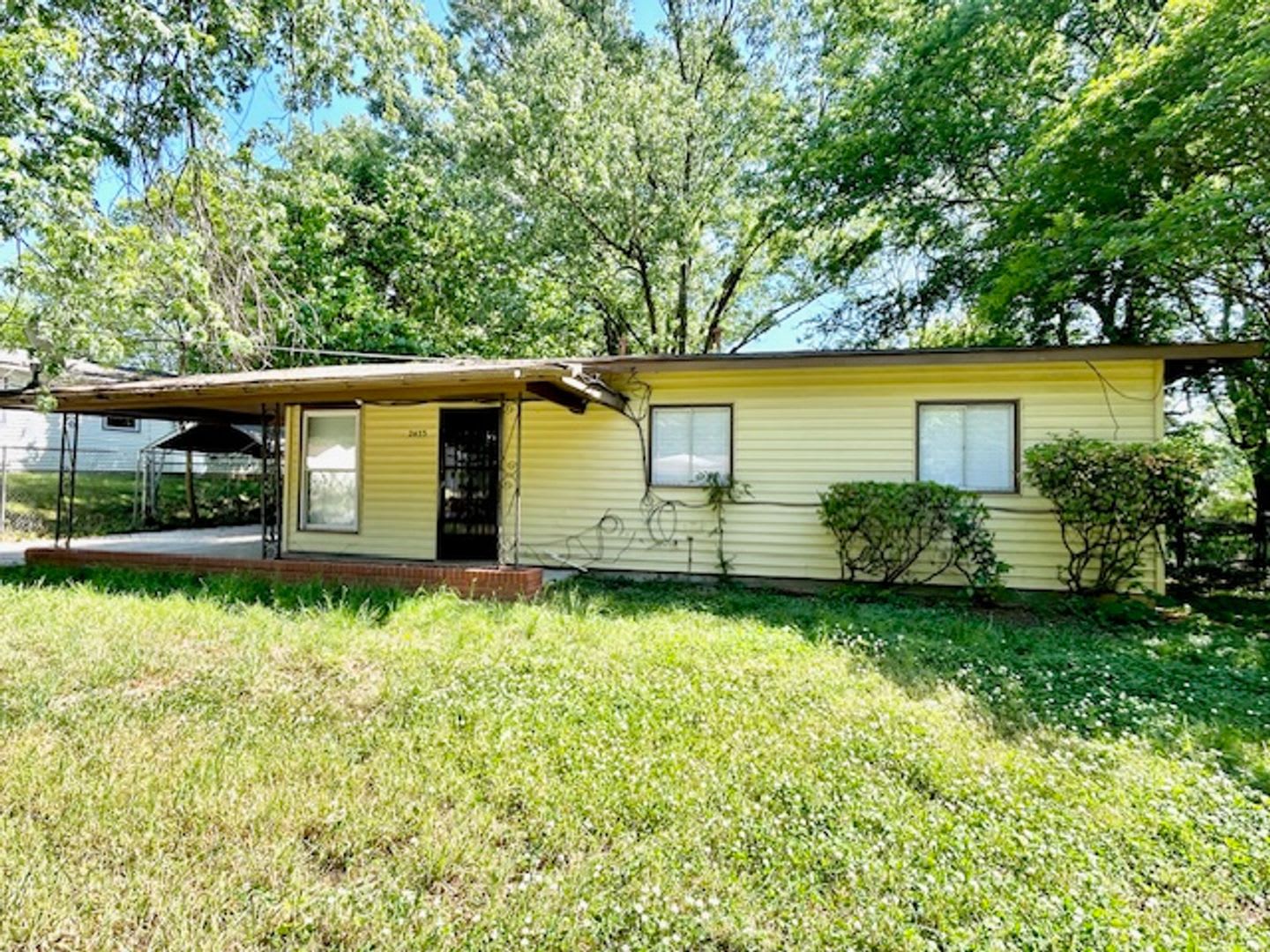 2433 Shepard Cozy Updated 3 Bed 1 Bath Home – photo 2