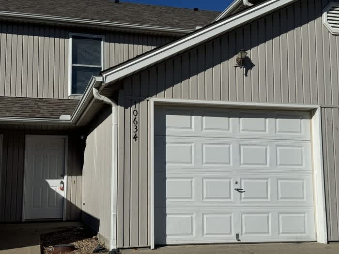 10634 North Locust Court – photo 1