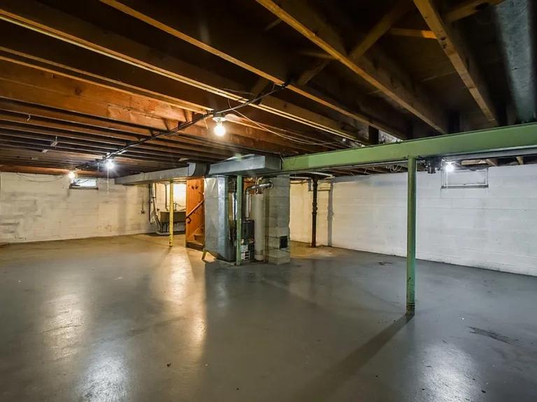 7507 W Glendale Ave – photo 1