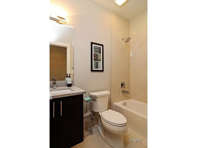 1425 N. Leavitt St – photo 4