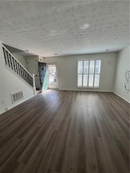 2907 Queen Anne Court – photo 4