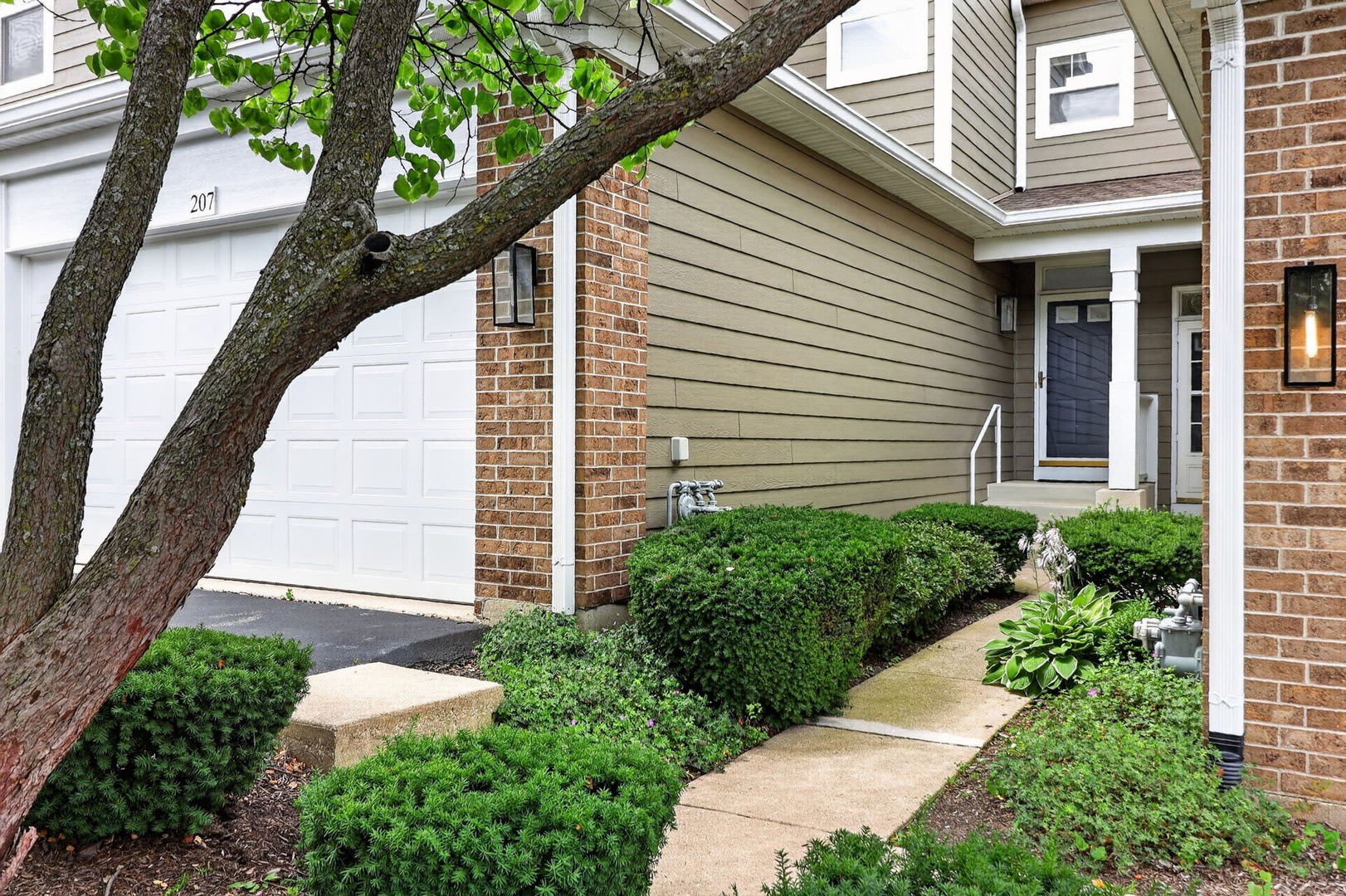 207 Tanglewood Drive – photo 1