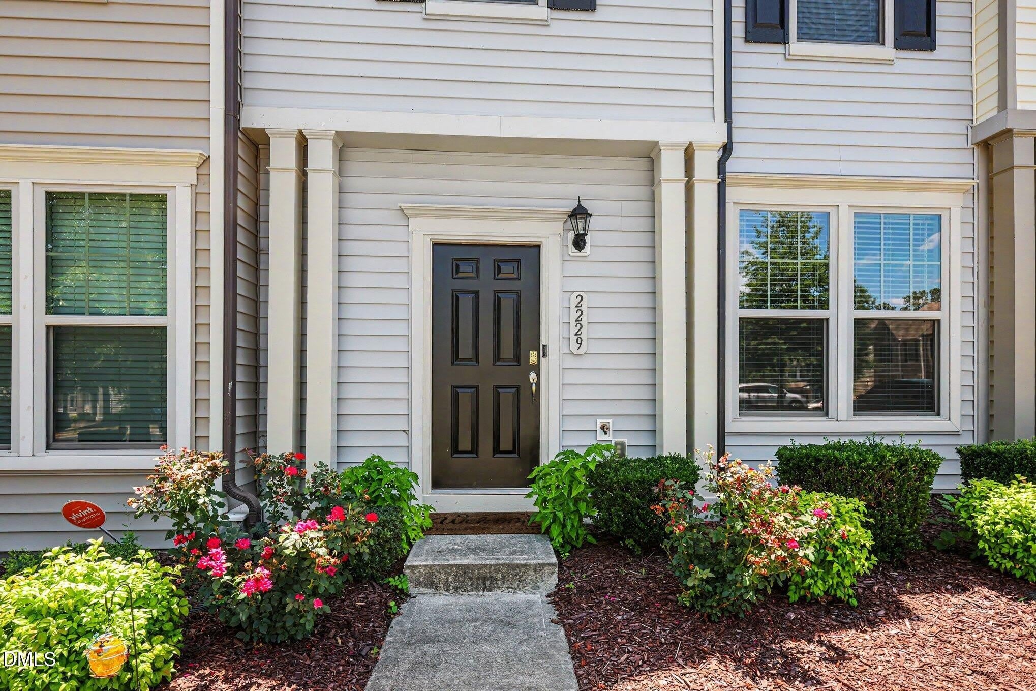 2229 Sunny Cove Drive – photo 4