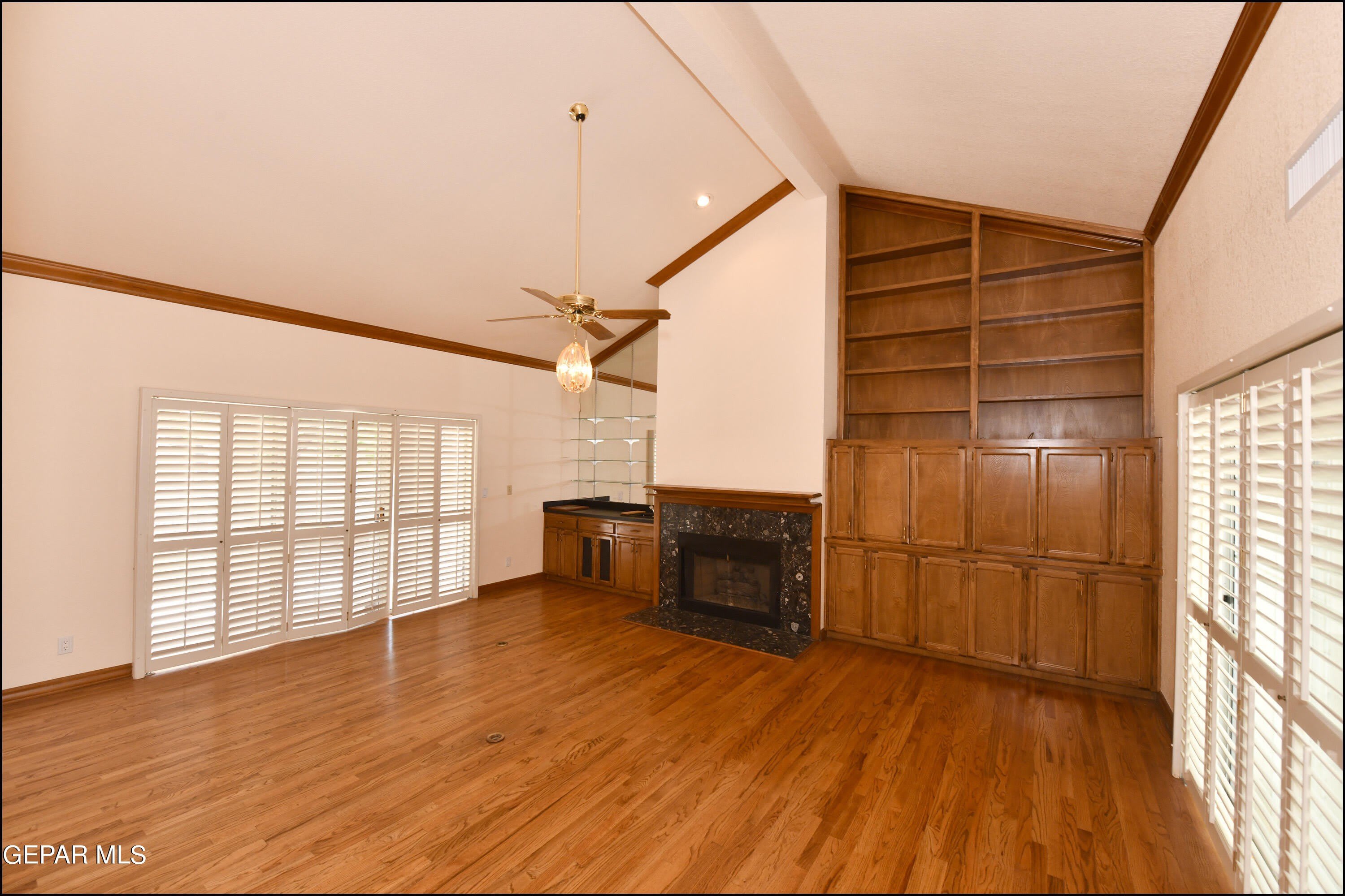 1004 LOS JARDINES Circle – photo 5