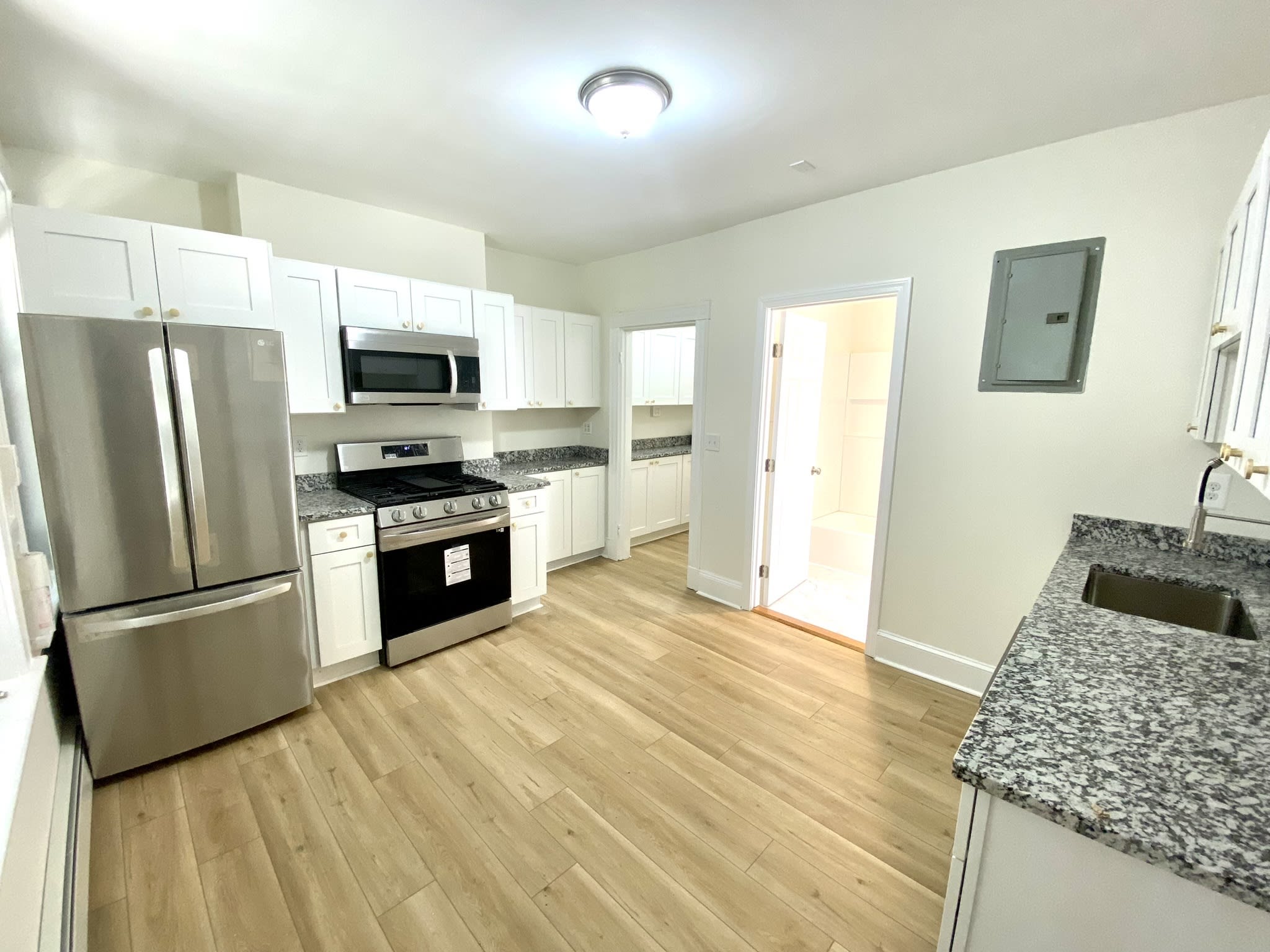 866 Huntington Avenue – photo 1